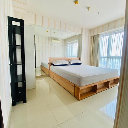 Callia Apartement Golf View Pulo Mas Jakarta Timur Exteriér fotografie