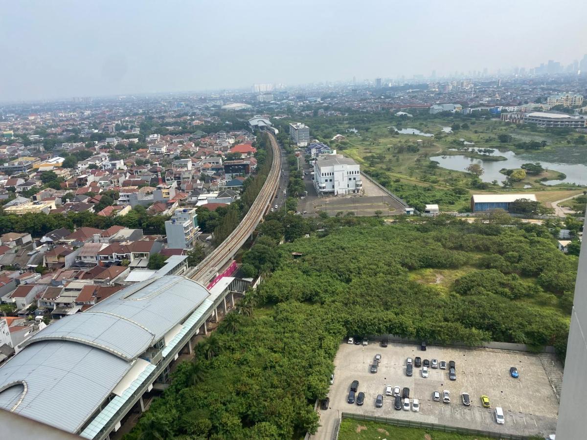 Callia Apartement Golf View Pulo Mas Jakarta Timur Exteriér fotografie